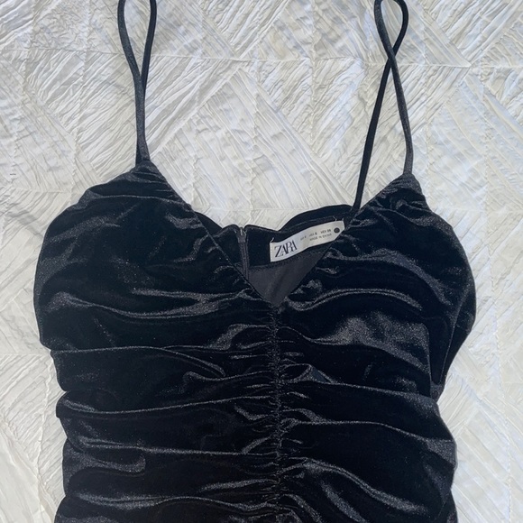 Zara Velvet Mini Dress - Picture 4 of 5